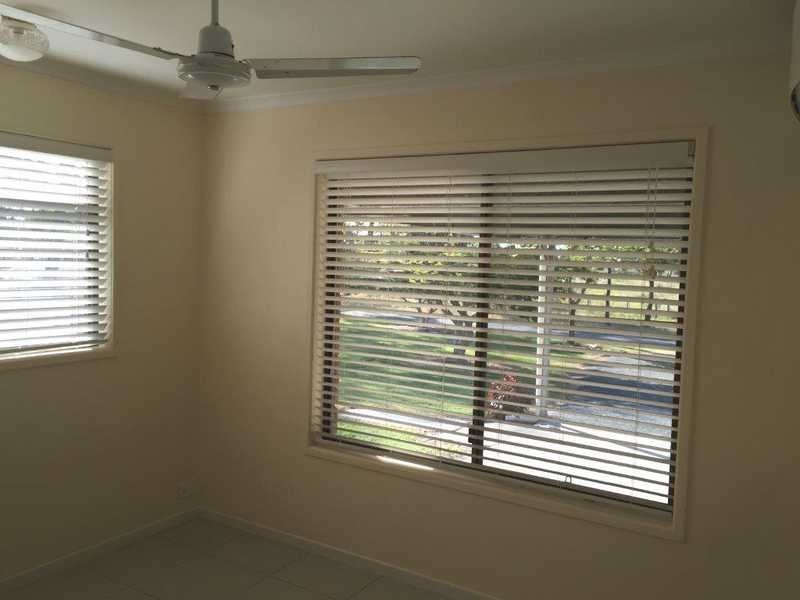 25 McPherson Road, Boyne Island QLD 4680