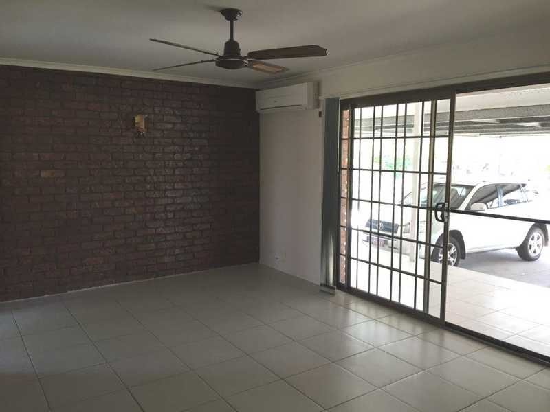 25 McPherson Road, Boyne Island QLD 4680