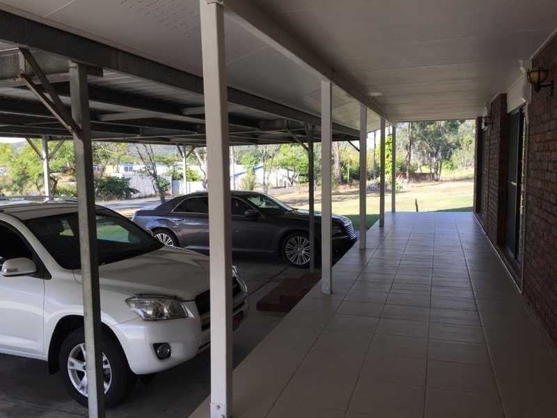 25 McPherson Road, Boyne Island QLD 4680