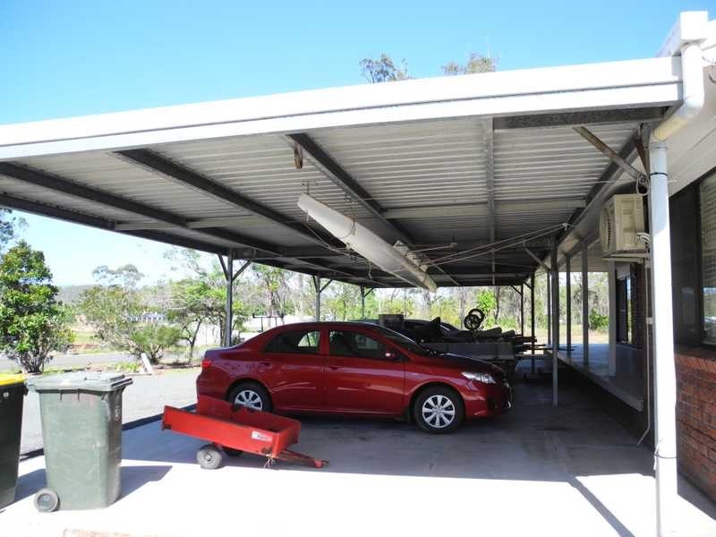 25 McPherson Road, Boyne Island QLD 4680