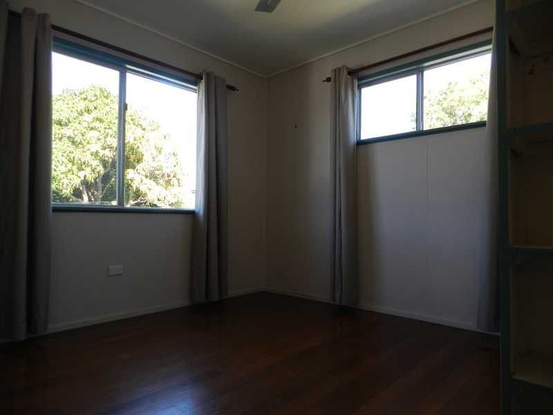 25 Katandra Street, Boyne Island QLD 4680