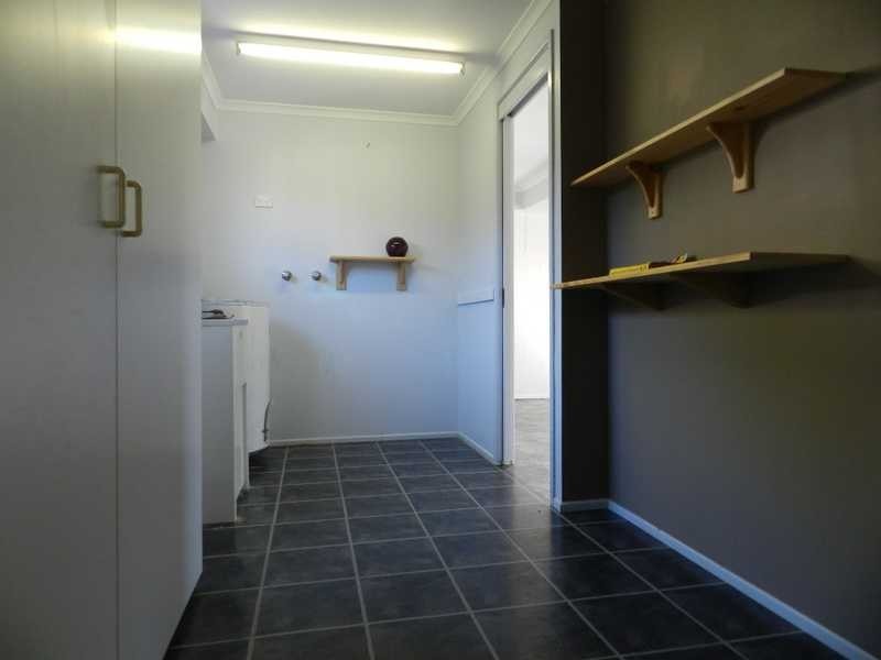 25 Katandra Street, Boyne Island QLD 4680
