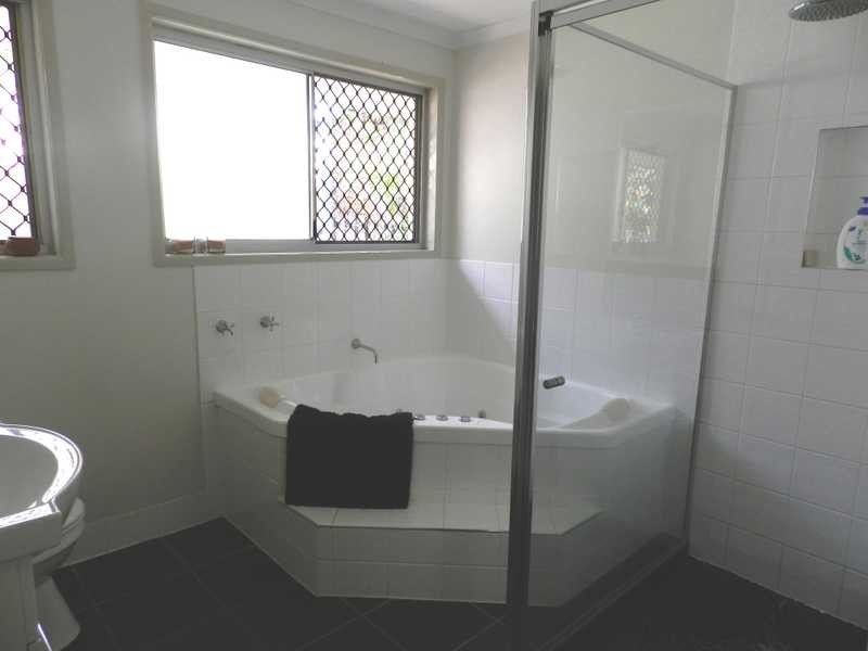 42 Langdon Street, Tannum Sands QLD 4680
