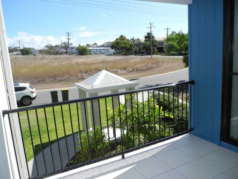 3/10 Arthur Street, Boyne Island QLD 4680