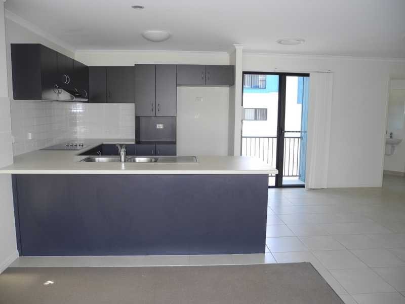 3/10 Arthur Street, Boyne Island QLD 4680