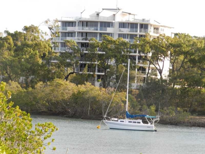 17/2 The Promenade, Boyne Island QLD 4680