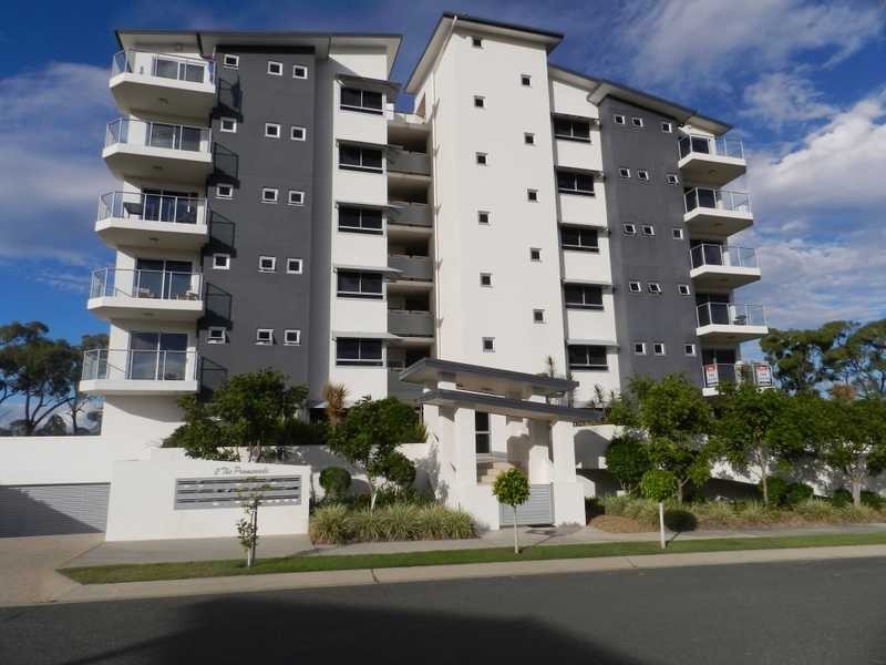17/2 The Promenade, Boyne Island QLD 4680