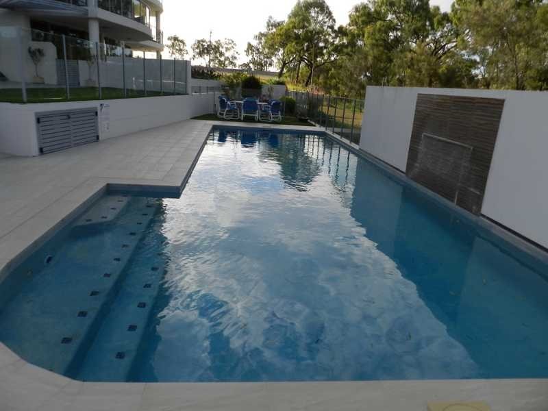 17/2 The Promenade, Boyne Island QLD 4680