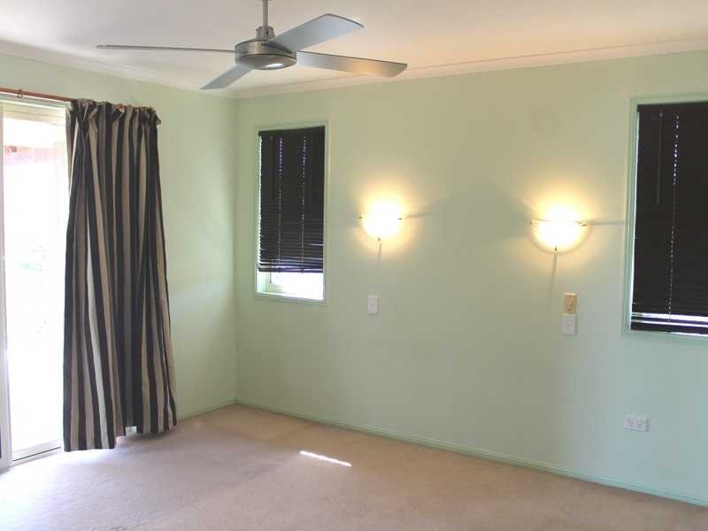 11 Cambridge Close, Tannum Sands QLD 4680