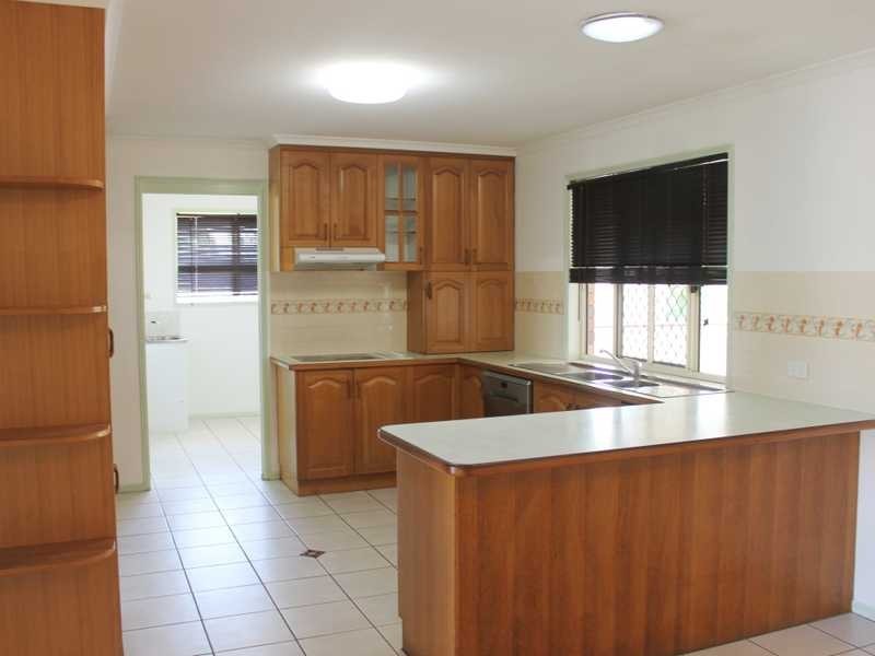 11 Cambridge Close, Tannum Sands QLD 4680