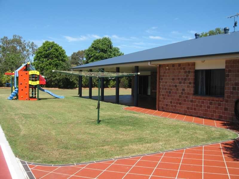 18 Barklya Court, Benaraby QLD 4680