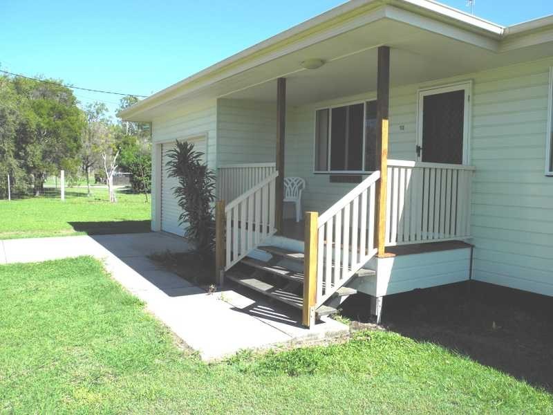 12 Hickman Street, Bororen QLD 4678