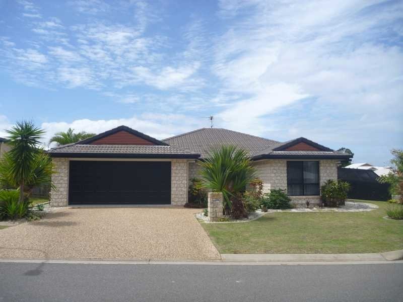 4 Jeana Close, Boyne Island QLD 4680