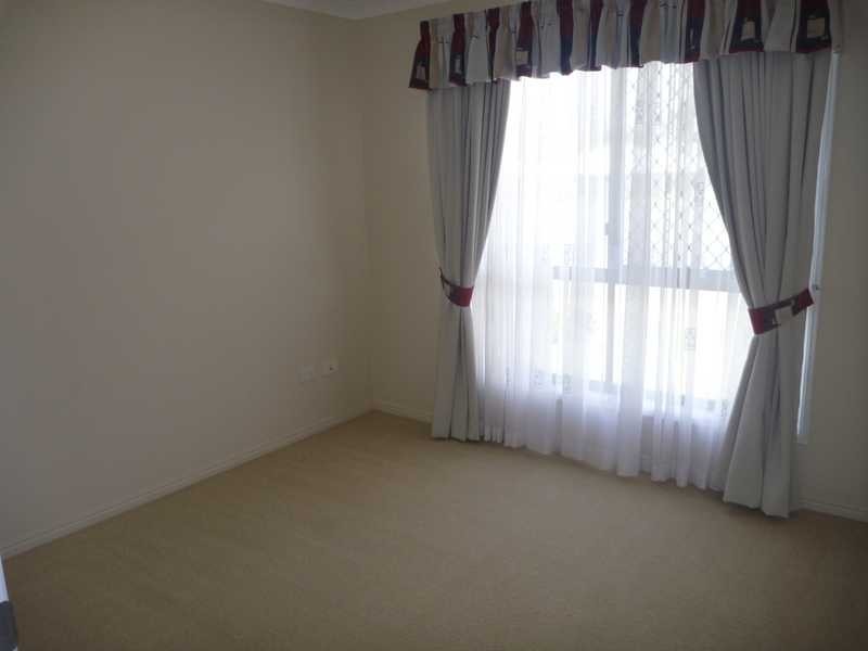 4 Jeana Close, Boyne Island QLD 4680