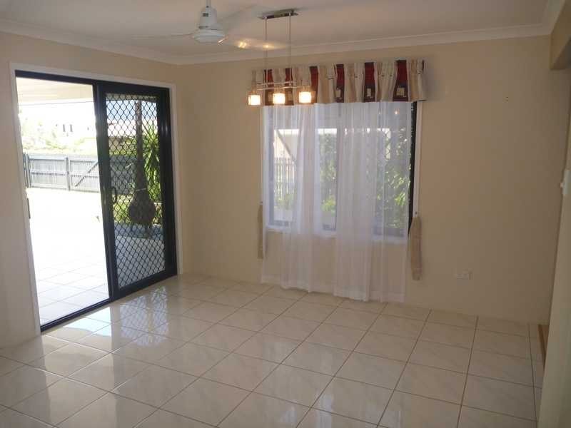 4 Jeana Close, Boyne Island QLD 4680