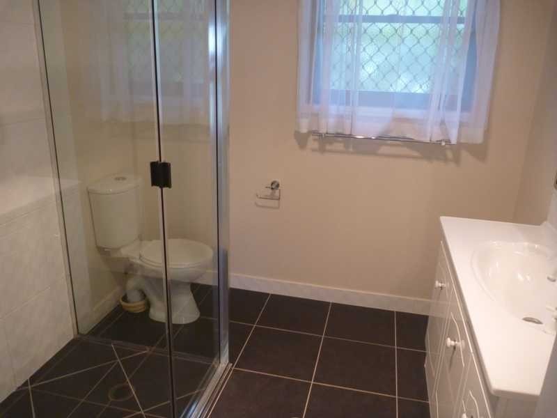 4 Jeana Close, Boyne Island QLD 4680
