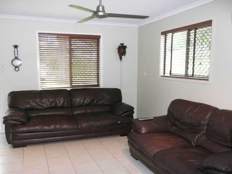 14 Hoskyns Court, Clinton QLD 4680
