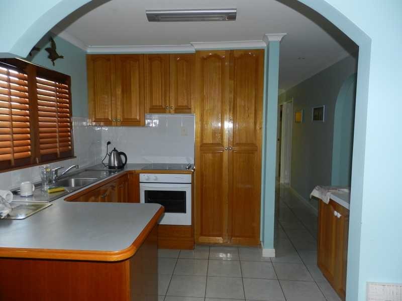 11 Yukana Street, Boyne Island QLD 4680