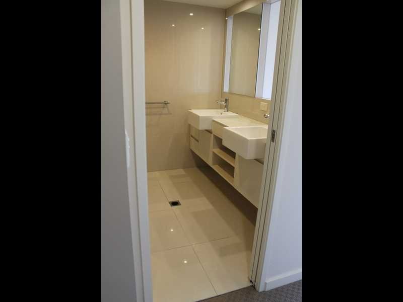 15/2 The Promenade, Boyne Island QLD 4680