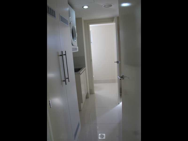 15/2 The Promenade, Boyne Island QLD 4680