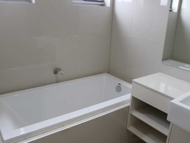 15/2 The Promenade, Boyne Island QLD 4680