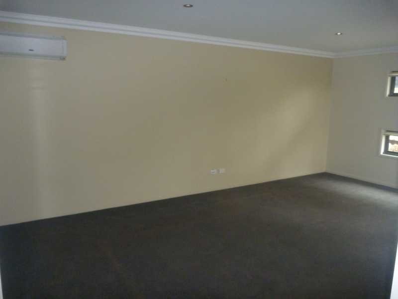 18 Melanie Court, Boyne Island QLD 4680