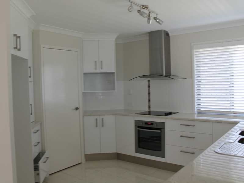 37 Pryde Street, Tannum Sands QLD 4680