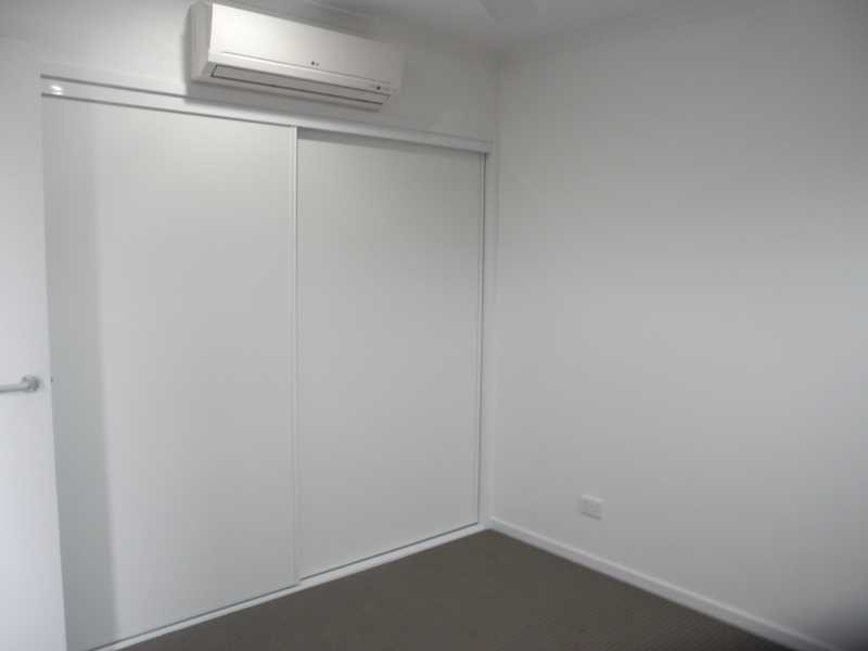 2/23 Roberts Street, South Gladstone QLD 4680