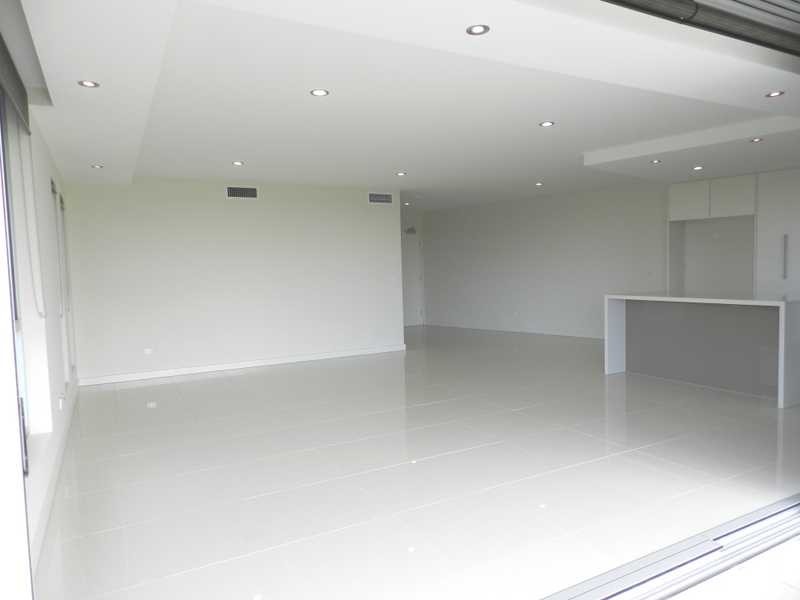 15/2 The Promenade, Boyne Island QLD 4680