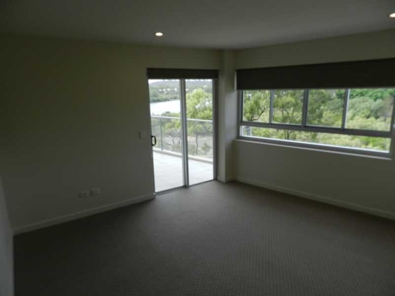15/2 The Promenade, Boyne Island QLD 4680