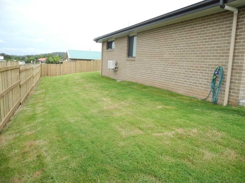 37 Pryde Street, Tannum Sands QLD 4680