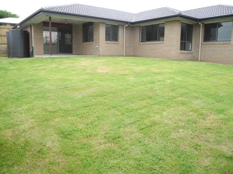 37 Pryde Street, Tannum Sands QLD 4680