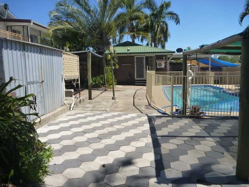 19 Yukana Street, Boyne Island QLD 4680