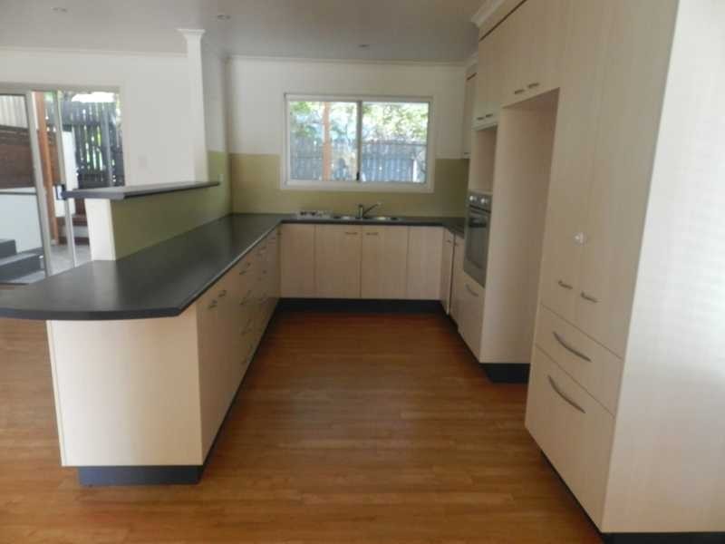 1 Cressey Court, Tannum Sands QLD 4680