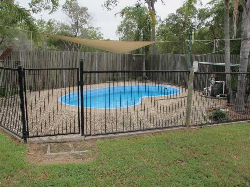14 Hoskyn Court, Clinton QLD 4680