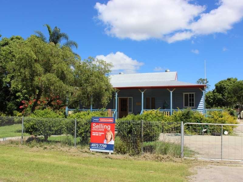15 Dougall Street, Bororen QLD 4678