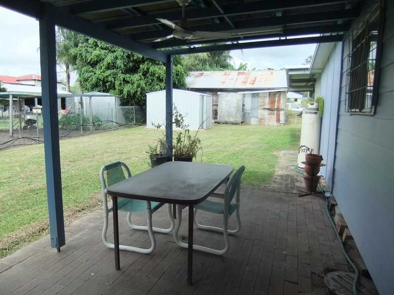 15 Dougall Street, Bororen QLD 4678