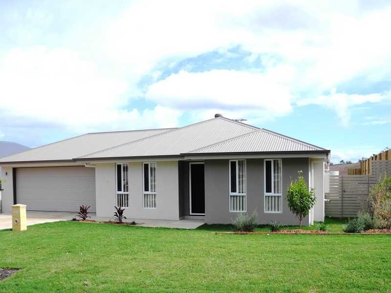 8 Brush Tail Court, Boyne Island QLD 4680