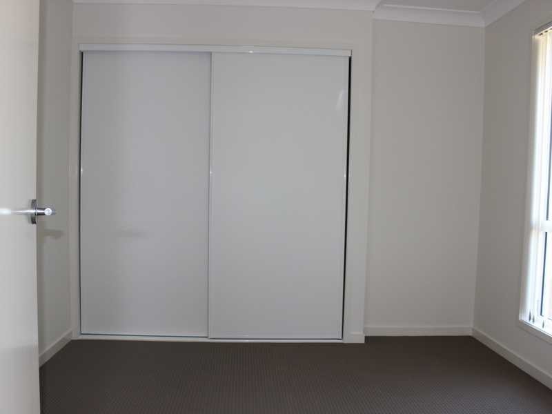 8 Brush Tail Court, Boyne Island QLD 4680