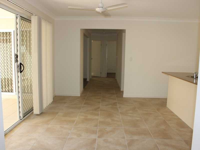 8 Brush Tail Court, Boyne Island QLD 4680