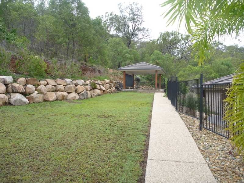 18 Melanie Court, Boyne Island QLD 4680