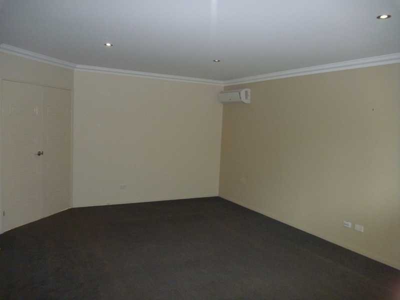 18 Melanie Court, Boyne Island QLD 4680