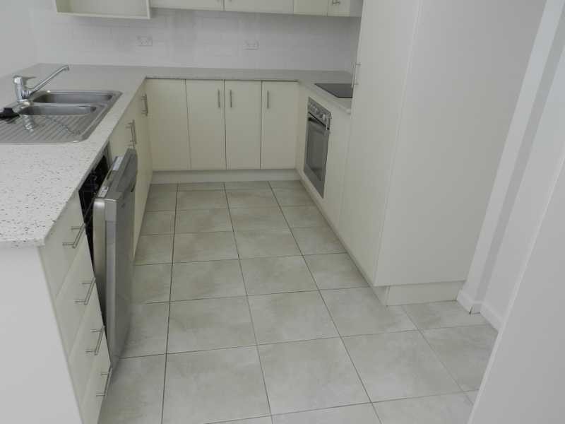 15/8a Wyndham Avenue, Boyne Island QLD 4680