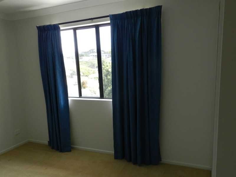 15/8a Wyndham Avenue, Boyne Island QLD 4680