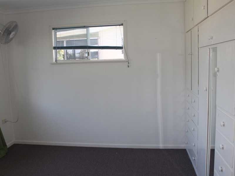 69 Booth Avenue, Tannum Sands QLD 4680