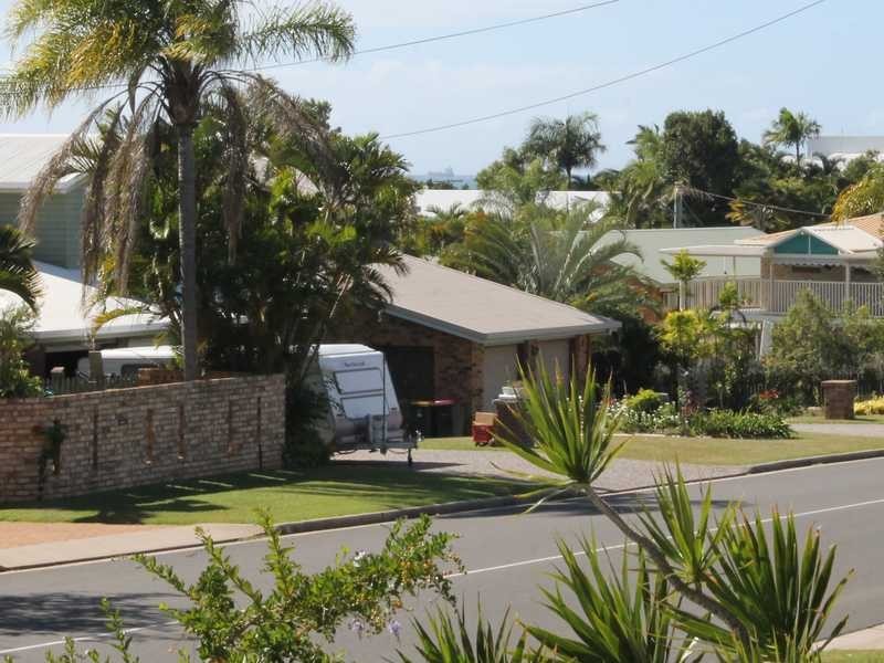69 Booth Avenue, Tannum Sands QLD 4680