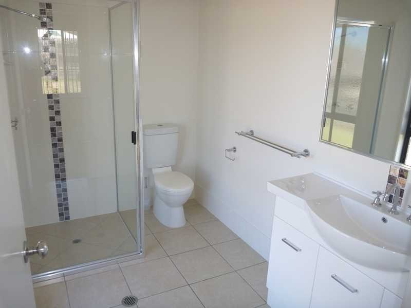 18 Surita Court, Boyne Island QLD 4680