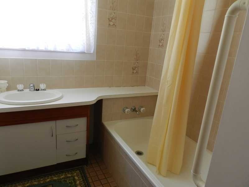 114 Malpas Street, Boyne Island QLD 4680