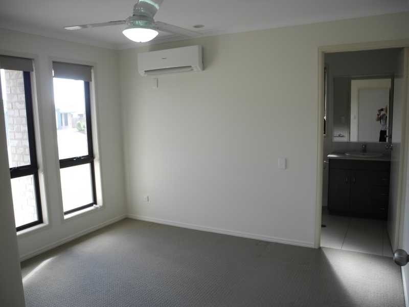 6 Surita Court, Boyne Island QLD 4680