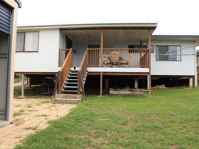 39 Amaroo Street, Boyne Island QLD 4680